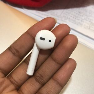 LEFT AIRPOD FIRST GEN